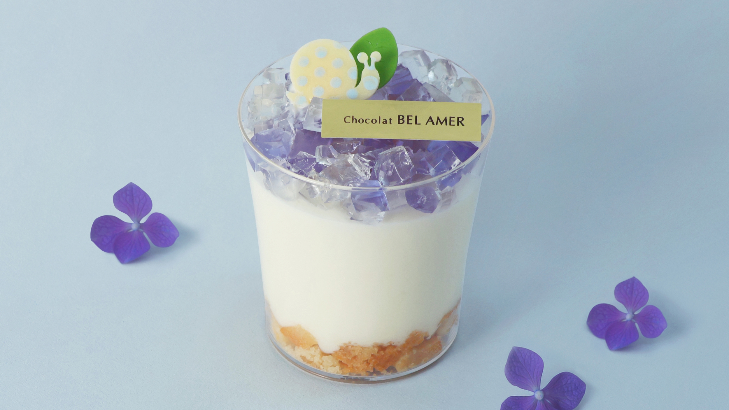 ショコラ専門店【ベルアメール】より、梅雨の季節を彩る紫陽花スイーツが登場。初夏を涼やかに楽しむ、華やかなグラスデザートコレクション。