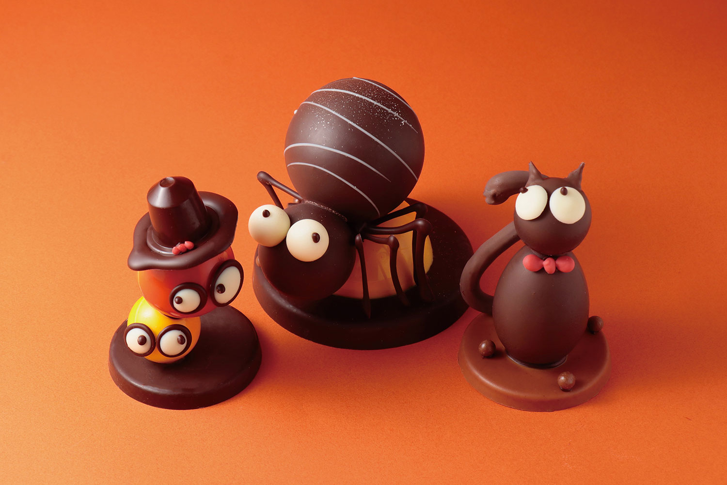 ハロウィーンのチョコレートで覆われたモンスタープレッツェルのレシピ