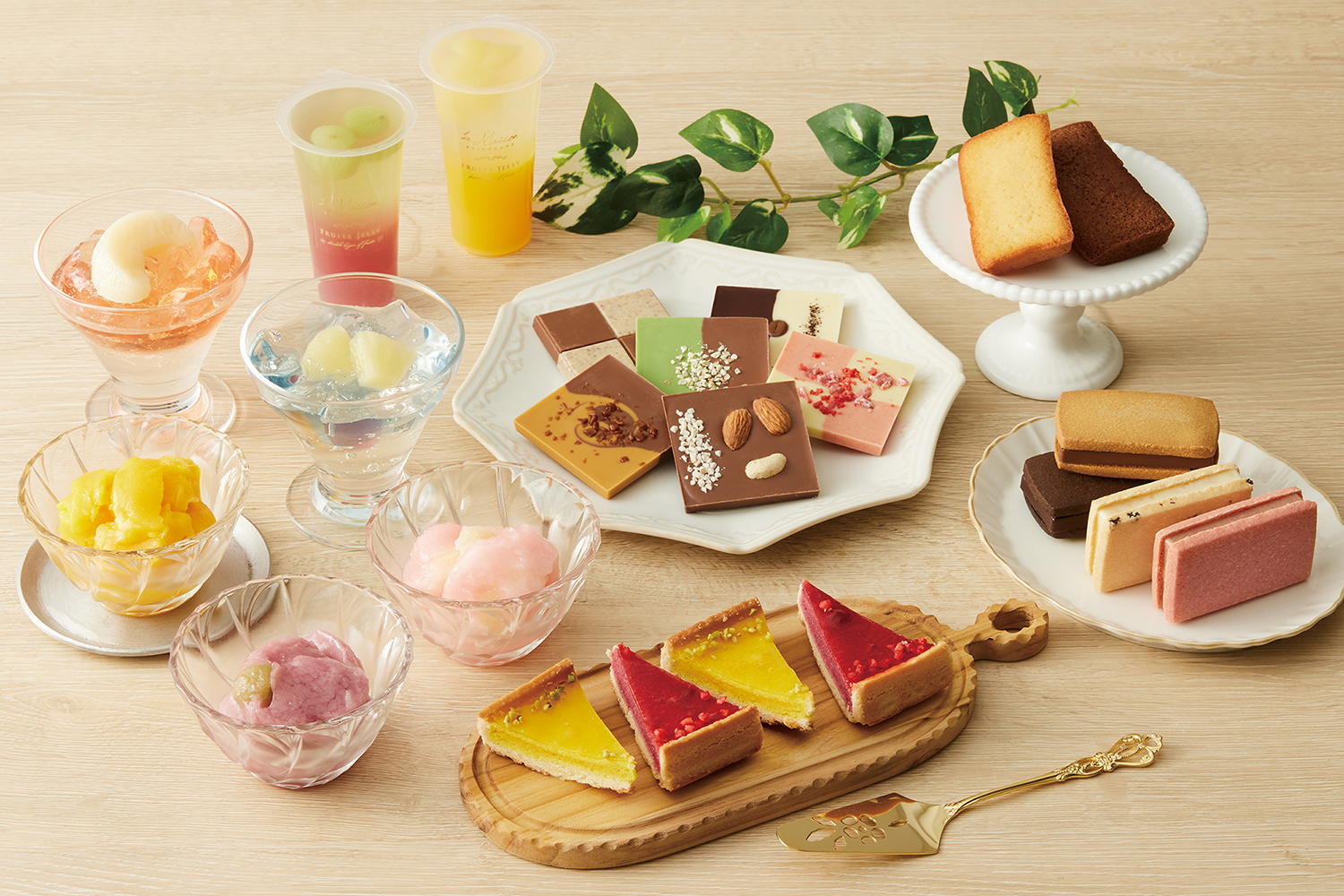 花のある暮らし~ショコラ~ 春をはこぶ、桜コレクション！2025年の新作となるマカロンや